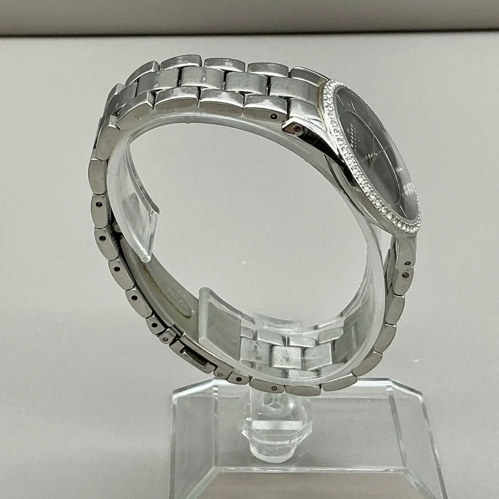 Skagen Watch Women's Silver Tone Black Dial Crystal Bezel 32mm NEW BATTERY 6.75